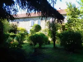 Vente HAUTE ARDECHE ANCIENNE FERME 8 HA