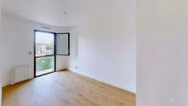 Vente Grand T4 de 97 m² avec terrasse - Port