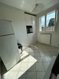 Location T3 - 3 Rue André Abry, (Cours de la Libération)