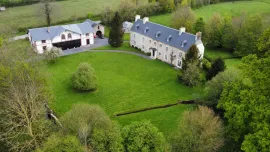 Vente Propriété d'environ 426 m2 sur 5,2 hectares avec dépendance