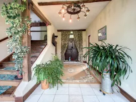 Vente Propriété d'environ 426 m2 sur 5,2 hectares avec dépendance