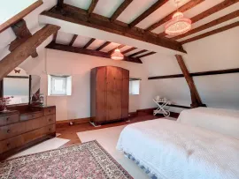 Vente Propriété d'environ 426 m2 sur 5,2 hectares avec dépendance