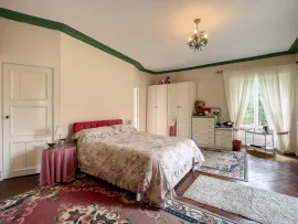 Vente Propriété d'environ 426 m2 sur 5,2 hectares avec dépendance