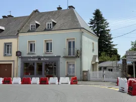 immeuble bourg RONCEY Roncey