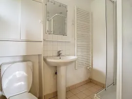 Vente CORPS DE FERME AVEC DEUX LOGEMENTS A BAUDRE