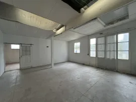 Location local commercial sur axe passager
