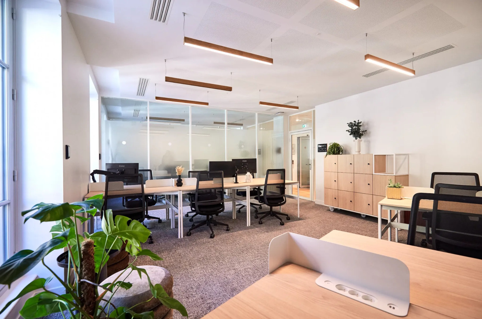 Location Location Bureaux Paris 75008