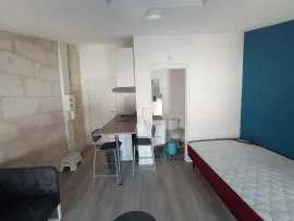 Location T1 22 m² immeuble pierre Libourne centre