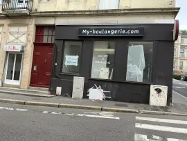 Location Commerce 74.24m² à Saint-Étienne