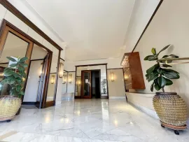 Vente Appartement 3 pieces a vendre Nice Promenade des anglais au calme avec VUE MER