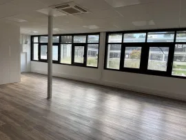 Location Location Bureaux Nantes 44300