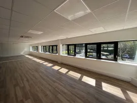 Location Location Bureaux Nantes 44300