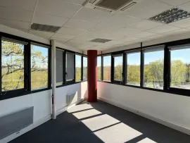 Location Location Bureaux Nantes 44300