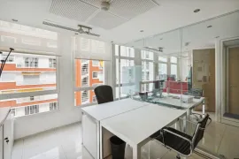 Location Location Bureaux Paris 75008