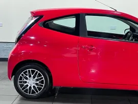 Voiture Toyota Aygo 1.0 VVT-i x-play Hatchback 3dr Petrol Manual Euro 6 (68 ps)