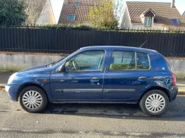 Voiture RENAULT CLIO 1.2 Authentique