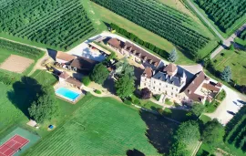 PERIGORD NOIR DOMAINE D’EXCEPTION MARIAGES 60 HA Le Bugue