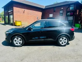 Voiture Ford Kuga 1.5 EcoBlue Zetec SUV 5dr Diesel Manual Euro 6 (s/s) (120 ps)