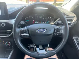 Voiture Ford Kuga 1.5 EcoBlue Zetec SUV 5dr Diesel Manual Euro 6 (s/s) (120 ps)