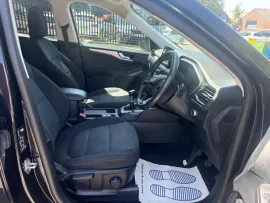 Voiture Ford Kuga 1.5 EcoBlue Zetec SUV 5dr Diesel Manual Euro 6 (s/s) (120 ps)