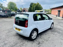 Voiture Volkswagen UP! Hatchback 1.0 Move up! (2013/62) 5dr