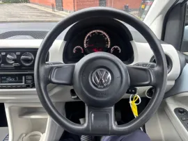 Voiture Volkswagen UP! Hatchback 1.0 Move up! (2013/62) 5dr