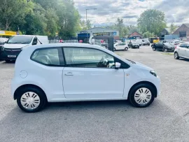 Voiture Volkswagen UP! Hatchback 1.0 Move up! (2013/63) 3dr