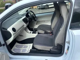 Voiture Volkswagen UP! Hatchback 1.0 Move up! (2013/63) 3dr
