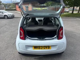 Voiture Volkswagen UP! Hatchback 1.0 Move up! (2013/63) 3dr