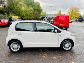 Voiture Volkswagen Hatchback 1.0 High up! (2012/62) 5dr