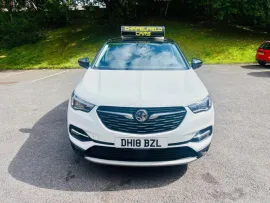 Voiture Vauxhall Grandland X 1.2 Turbo Elite Nav SUV 5dr Petrol Manual Euro 6 (s/s) (130 ps)