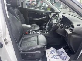 Voiture Vauxhall Grandland X 1.2 Turbo Elite Nav SUV 5dr Petrol Manual Euro 6 (s/s) (130 ps)