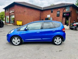 Voiture Honda Jazz 1.4 i-VTEC EX Hatchback 5dr Petrol CVT Euro 5 (99 ps)