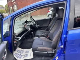 Voiture Honda Jazz 1.4 i-VTEC EX Hatchback 5dr Petrol CVT Euro 5 (99 ps)