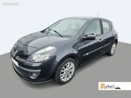 RENAULT CLIO3 - 1.5 dCi 85 CV EXCEPTION Couëron
