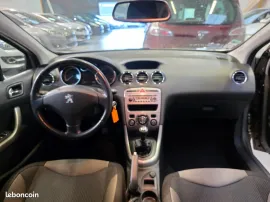 Voiture PEUGEOT 308 - 1.6 HDi 92 CV ACTIVE - 5 CV