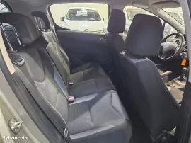 Voiture PEUGEOT 308 - 1.6 HDi 92 CV ACTIVE - 5 CV