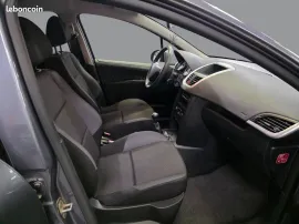 Voiture PEUGEOT 207 - 1.6 Hdi 90 CV 99G - 4 CV