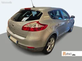 Voiture RENAULT MEGANE 3 - 1.5 dCi 110 CV LIMITED - 5 CV
