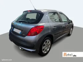 Voiture PEUGEOT 207 - 1.6 HDi 90 CV ACTIVE - 5 CV
