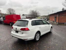 Voiture Volkswagen Golf SE FSI MOT 11/26 AUTO 32K PSH ULEZ 1.4 5dr