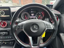 Voiture Mercedes-Benz A Class AMG A 45 4MATIC PREMIUM MOT 11/26 AUTO 63K PSH ULEZ 2.0 5dr