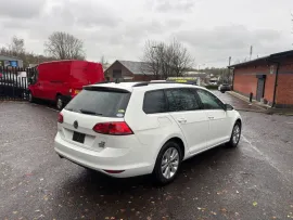 Voiture Volkswagen Passat SE FSI MOT 11/26 AUTO 43K PSH ULEZ 1.4 5dr