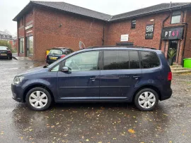 Voiture Volkswagen Touran SE FSI 7 STR AUTO MOT 9/26 7 SEATS 56K ONLY 1.4 5dr