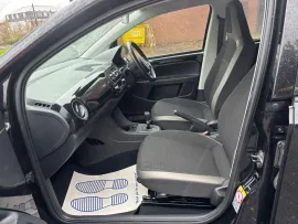 Voiture Volkswagen HIGH UP AUTO MOT 11/26 43K ULEZ 1.0 5dr