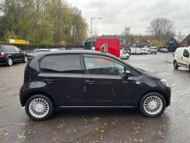 Voiture Volkswagen HIGH UP AUTO MOT 11/26 39K ULEZ 1.0 5dr