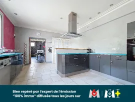 Vente Monnaie centre- maison familiale 245m2 – Terrain arboré 1 120 m² – Piscine – 3 garages