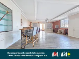 Vente Monnaie centre- maison familiale 245m2 – Terrain arboré 1 120 m² – Piscine – 3 garages