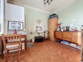 Vente Maison avec potentiel d'agrandissement et grand terrain à 10