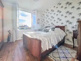 Vente Maison avec potentiel d'agrandissement et grand terrain à 10